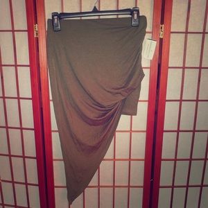 Windsor Olive a Little More Skirt, NWT!